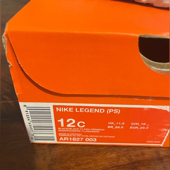 Kids Nike running shoes size 12 - Picture 2 of 3